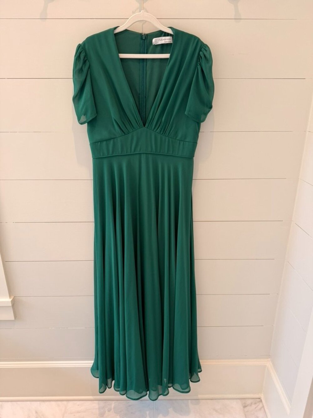 IEENA for Mac Duggal Emerald Green V-Neck Chiffon Gown - Size 10